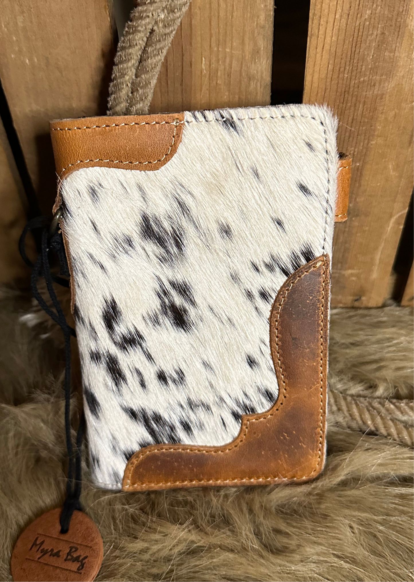 Custom Branded Cowhide Credit Card Wallet with Silver Snap