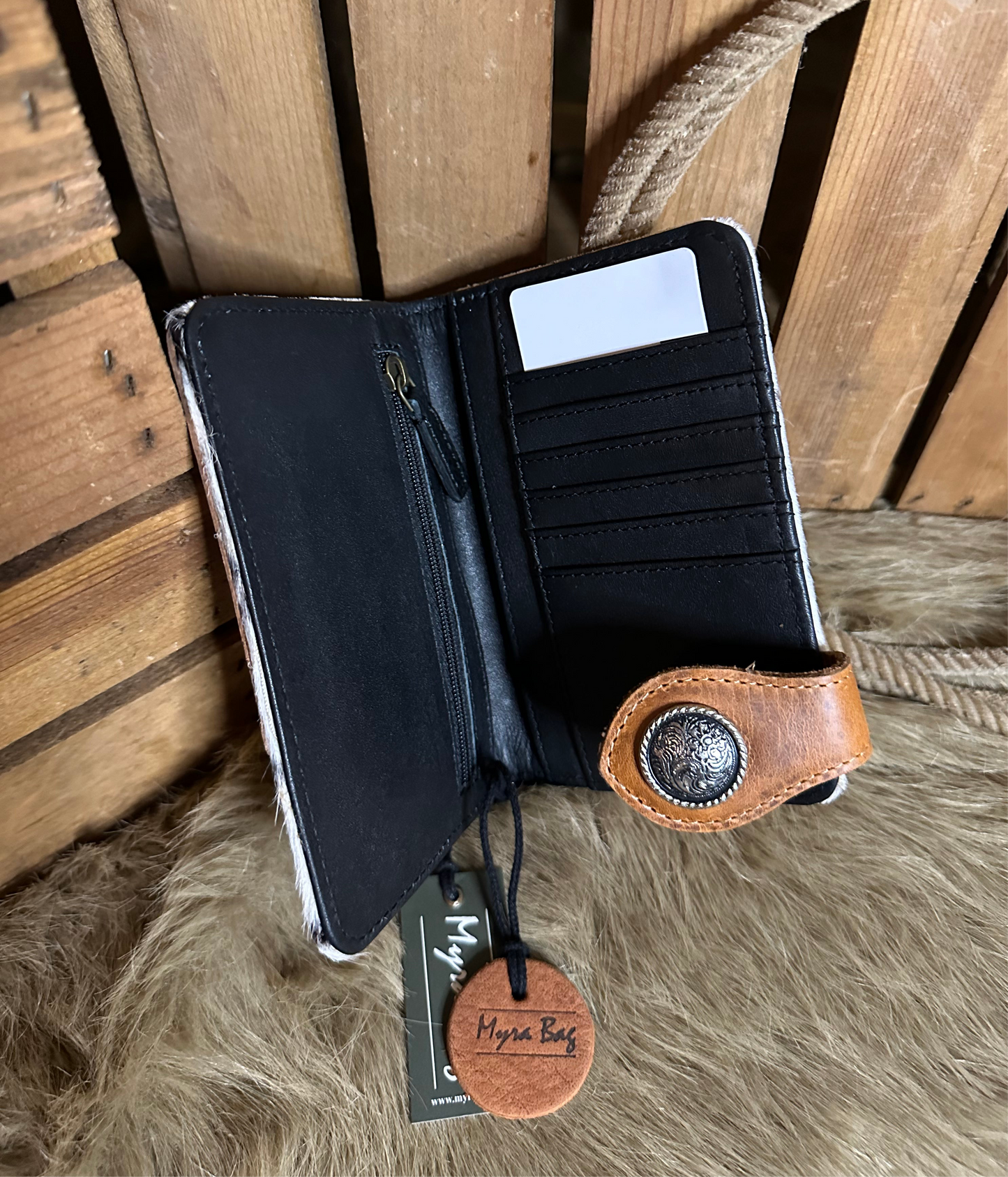 Custom Branded Cowhide Credit Card Wallet with Silver Snap